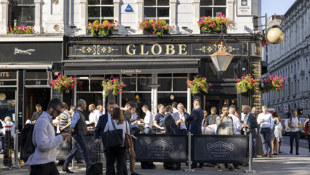 The City - The Globe Pub