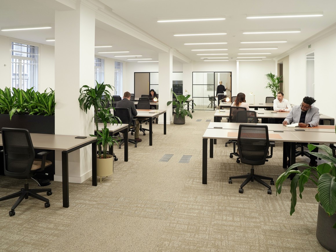 Cork Street 1st floor office