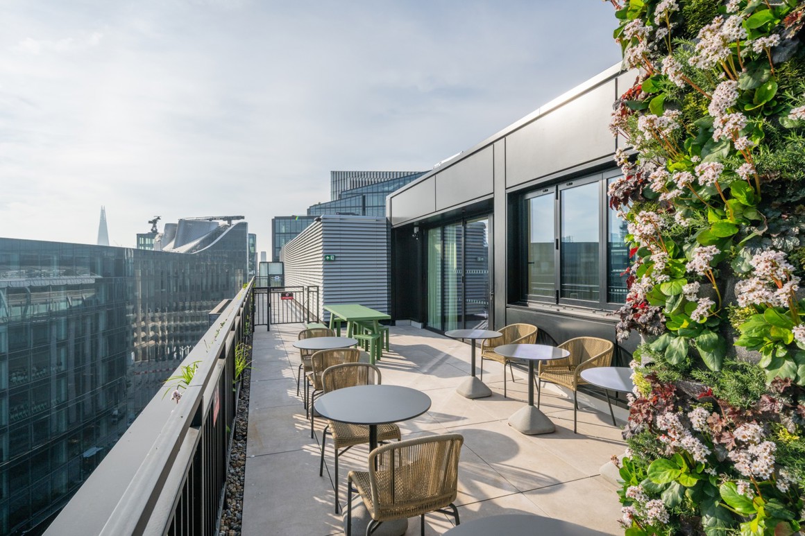 roof terrace